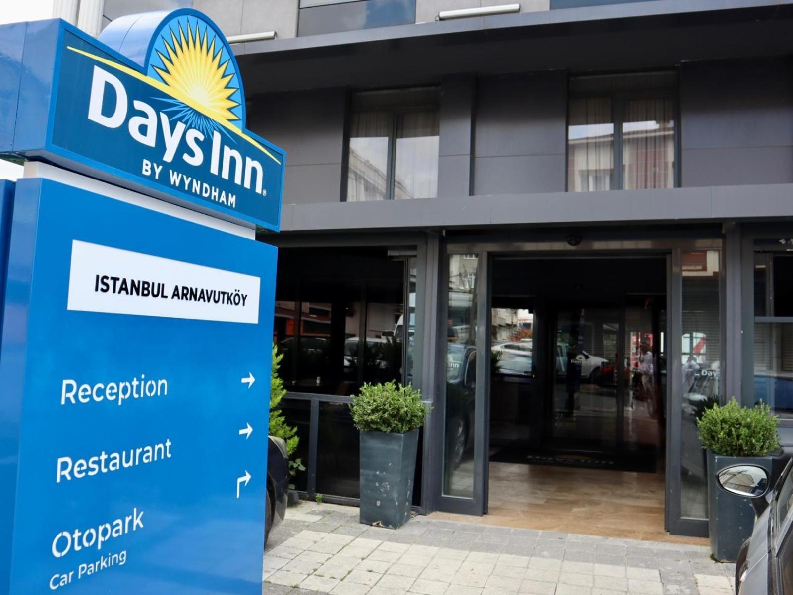 Days Inn By Wyndham Istanbul Arnavutkoy Exterior foto
